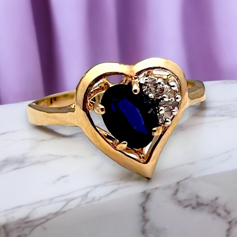 Vintage 1970s Ring Size 6 Blue Crystal Heart Cluster Gold Plated - 14I